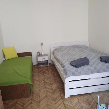 Adrienn Apartment Budapest Ngoại thất bức ảnh