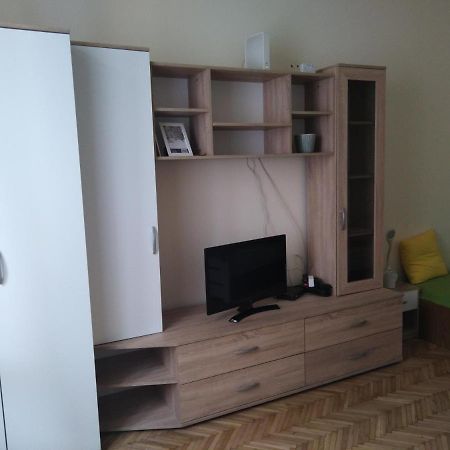 Adrienn Apartment Budapest Ngoại thất bức ảnh